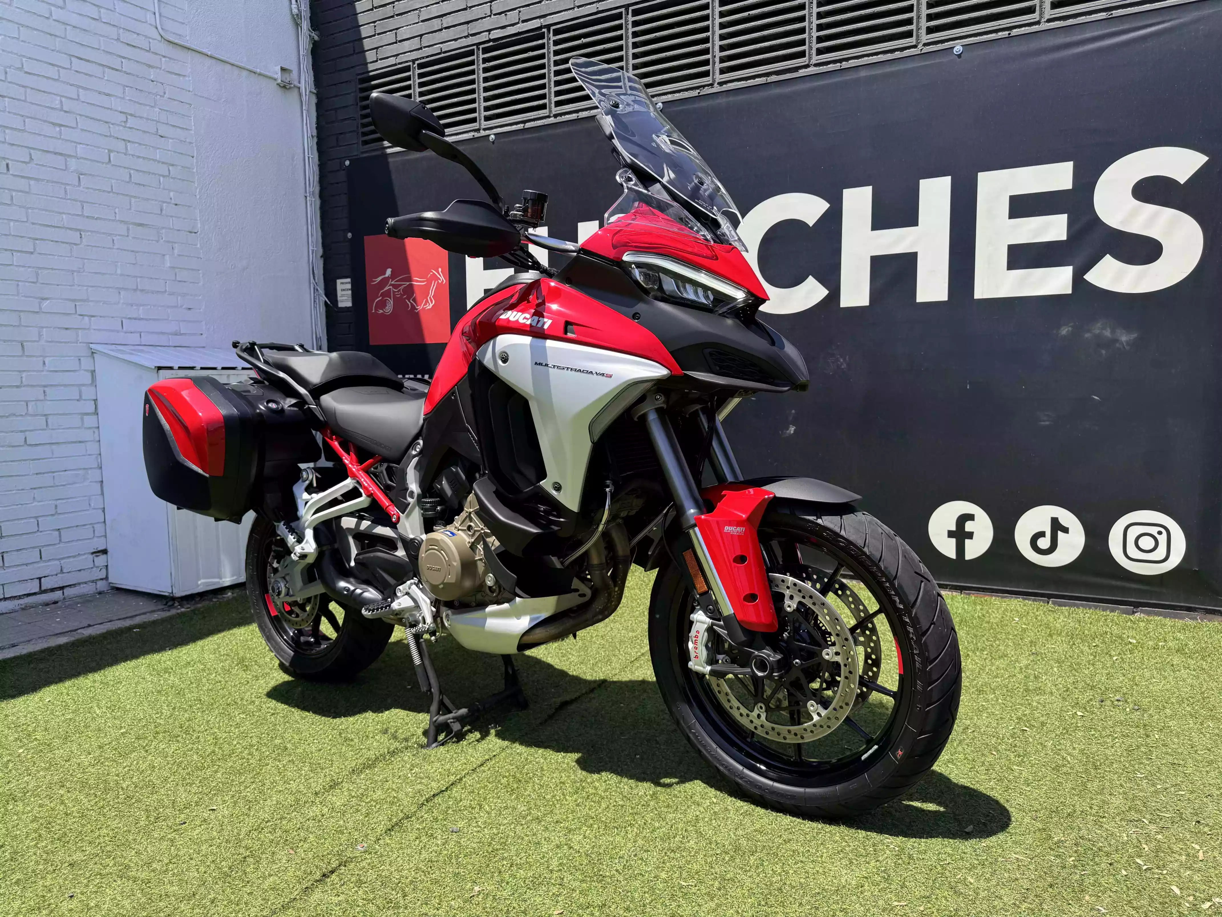 DUCATI Multistrada V4 S